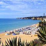 Homes Vibrant Ocean View Terraced With Swimming Pool 200 M To The Beaches * Armacao de Pera
