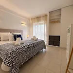 Homes Vibrant Ocean View Terraced With Swimming Pool 200 M To The Beaches 아파트 *