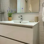 Homes Vibrant Ocean View Terraced With Swimming Pool 200 M To The Beaches 아파트